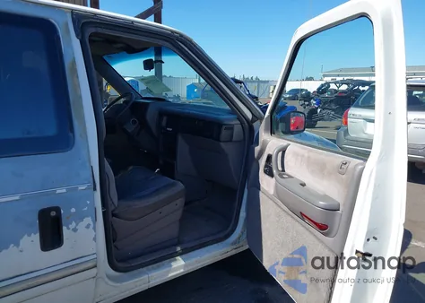 1993 Plymouth Grand Voyager Se from USA, damaged, VIN 1P4GH44R6PX719385